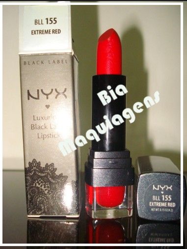 Batom da NYX, BLACK LABEL, cor EXTREME RED